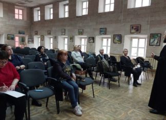 В Храме под Вязом проходят лекционные занятие по Основам православной культуры
