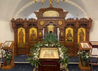 В Храме под Вязом встретили праздник Входа Господня в Иерусалим