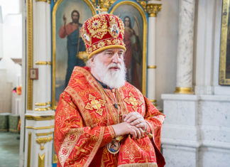 Настоятель храма — митрополит Крутицкий и Коломенский Павел возглавит 19 апреля Божественную Литургию на Светлой седмице
