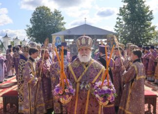 Митрополит Павел возглавил торжества по случаю 600-летия явления Годеновского Креста в Никольском женском монастыре села Годеново