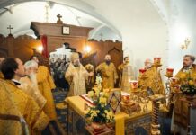 Митрополит Воскресенский Григорий возглавил престольный праздник домового храма Российского православного университета святого Иоанна Богослова